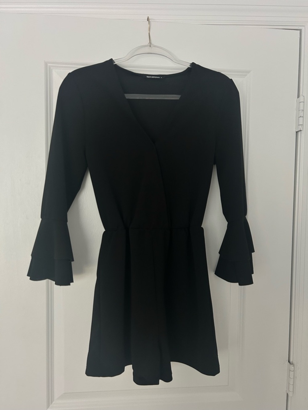 Women's Black Tiered-Sleeve Wrap Dress